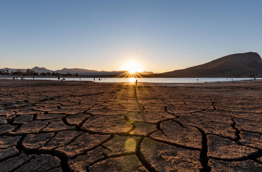 Dried up lake bed