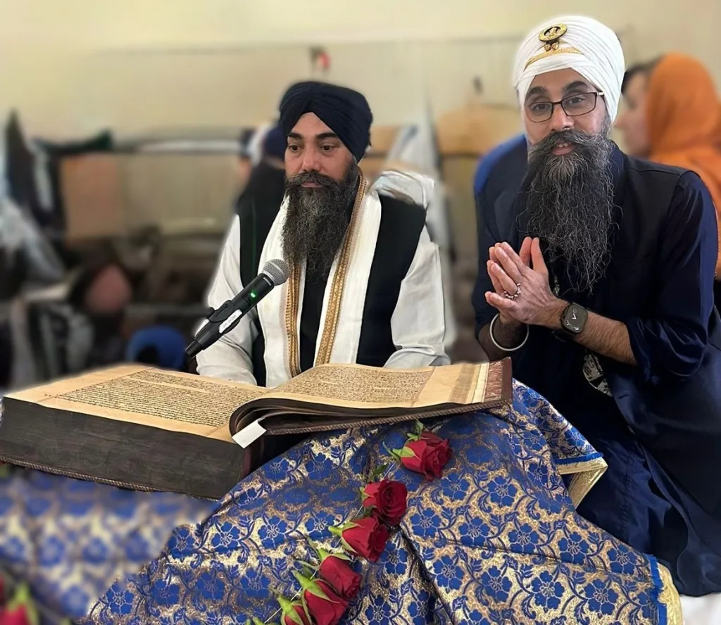 Dharamveer Singh Khalsa member of the Edinburgh Gurdwara and Gianni Himmat Singh the Resident Gianni.